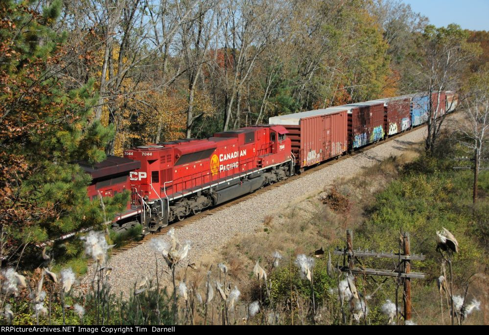 CP 7044 on 228